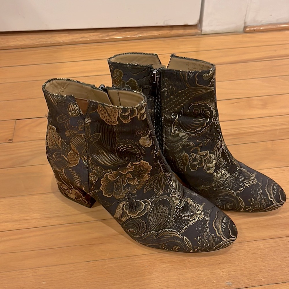 Franco sarto gold and black heels size 9